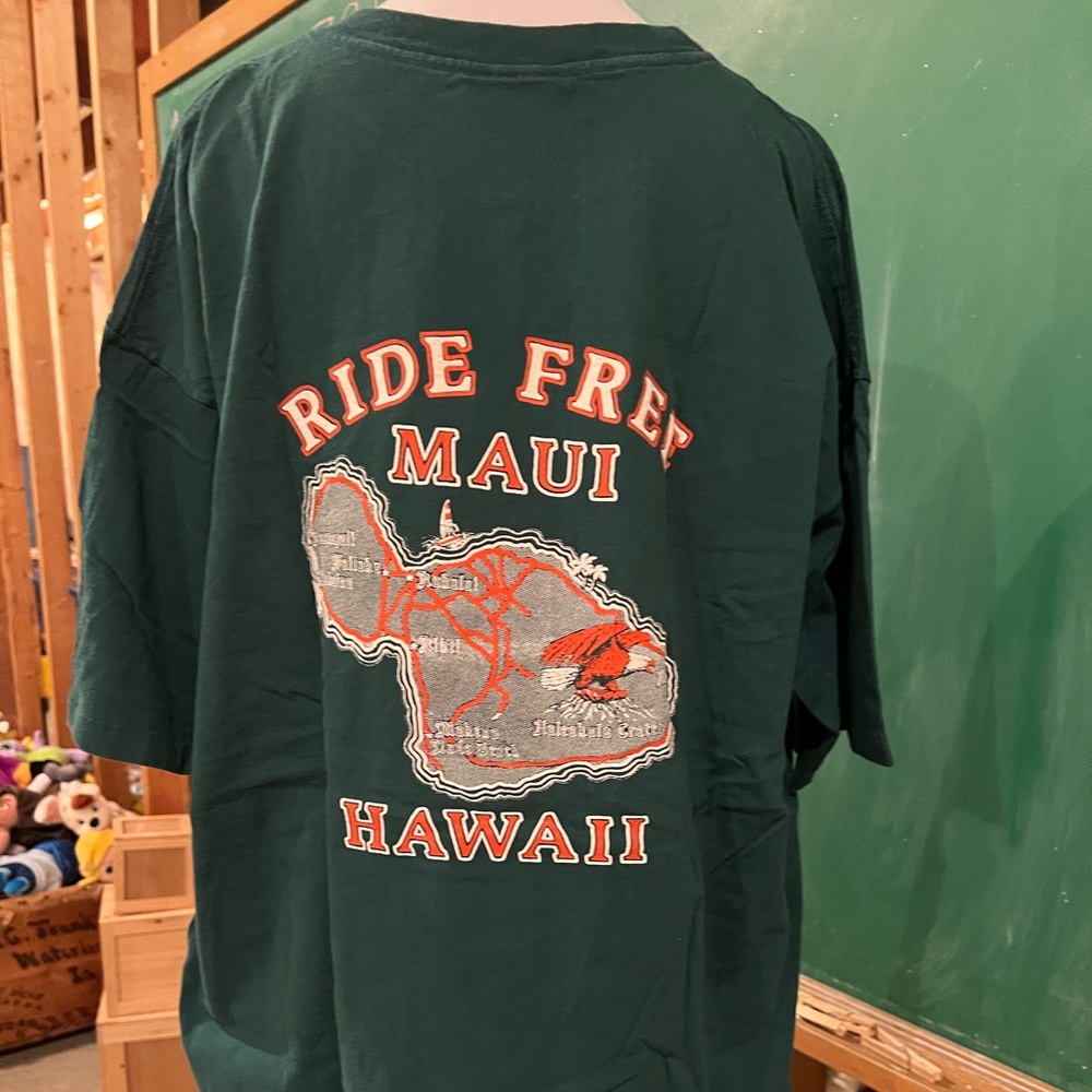Men’s XXL vintage tee.